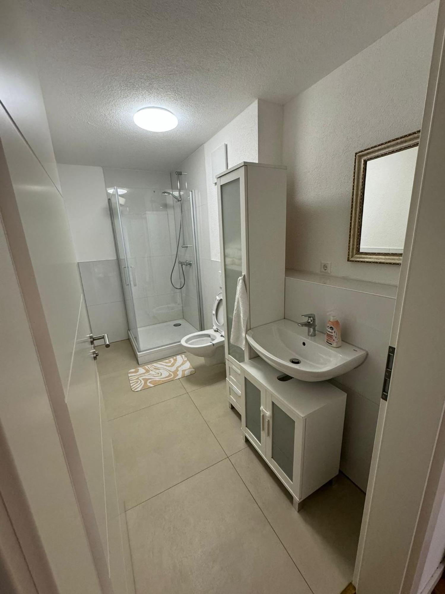 Neues Apartment Ehingen Ehingen  Zewnętrze zdjęcie